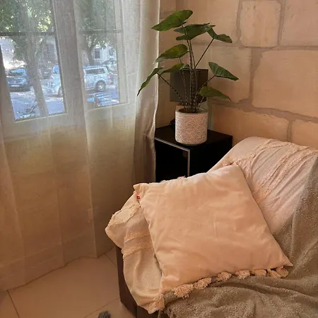 Holiday home Maison Clim - Arenes - Train Station 6 People